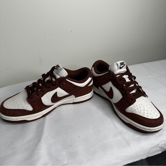 Nike - Men’s Dunk Low “Red Sepia” - Size 6 - Picture 4 of 11